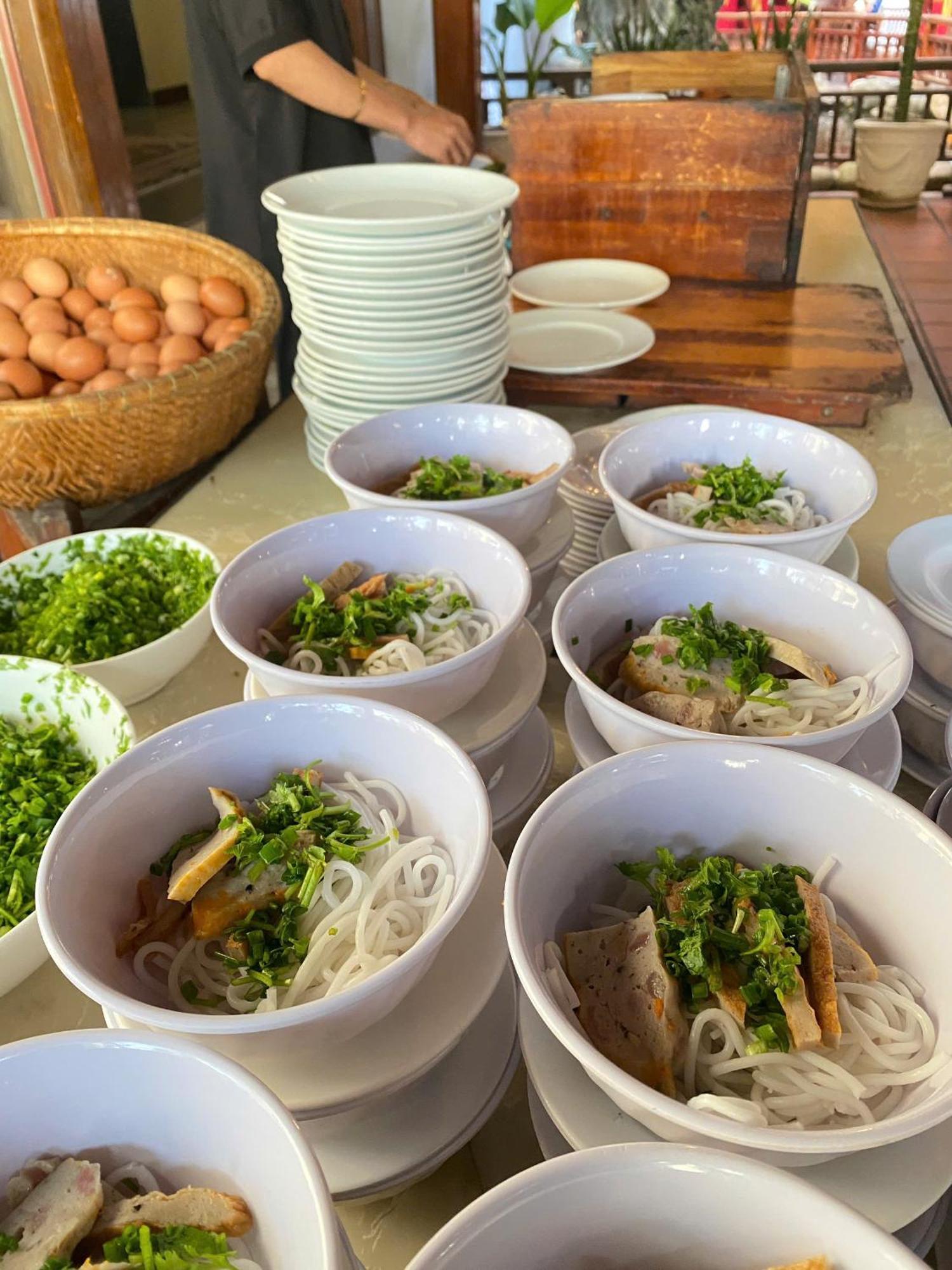 Le Huynh Hotel